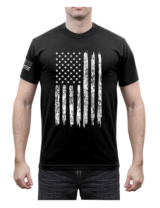 T-Shirt: Distressed US Flag Athletic Fit